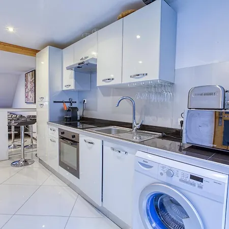 Apartment Duplex Cosy, Grande Terrasse Bagneres-de-Luchon