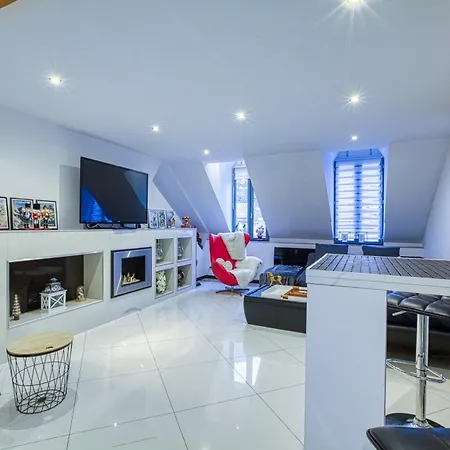 Duplex Cosy, Grande Terrasse Apartment Bagneres-de-Luchon